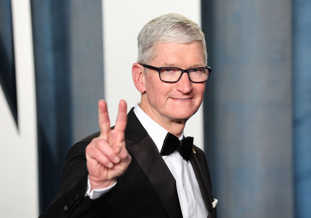Apple Looks to Crash Oscar Party with ‘Napoleon’