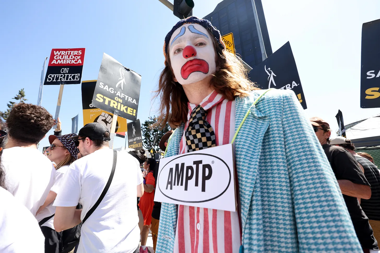 WGA: ‘No Agreement’ With AMPTP After Meeting